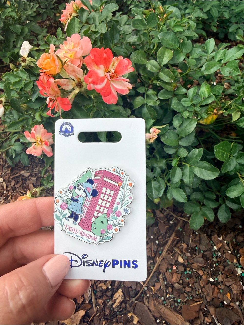 2026 Disney Park United Kingdom Minnie Mouse Enamel Pin - brand new with tag